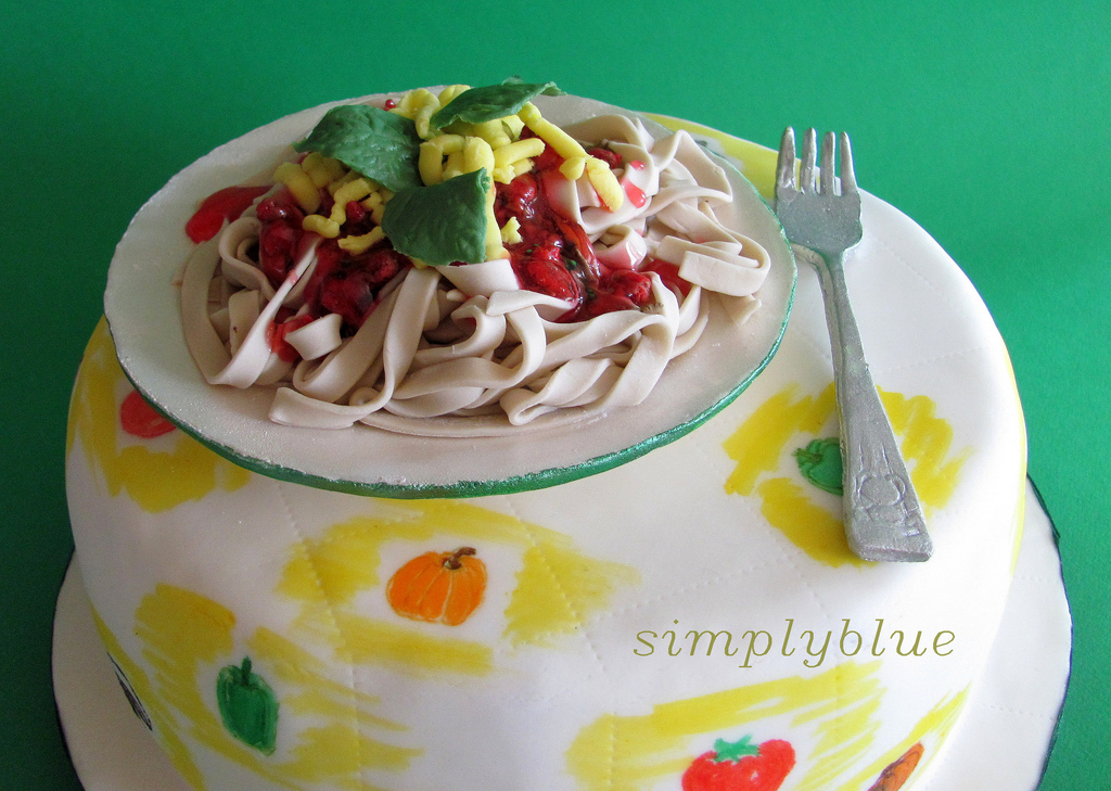 Pasta cake