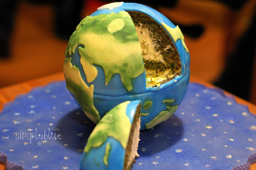 Spinach cake, cream with mascarpone