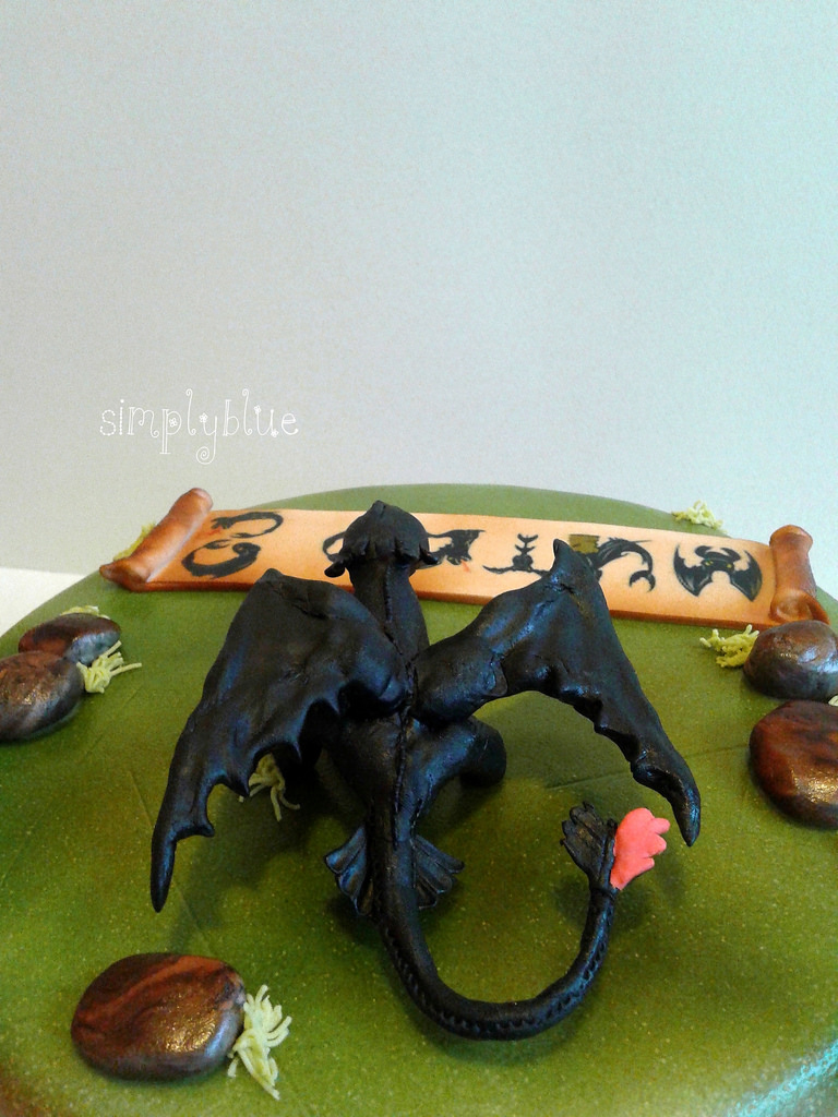 Toothless cake