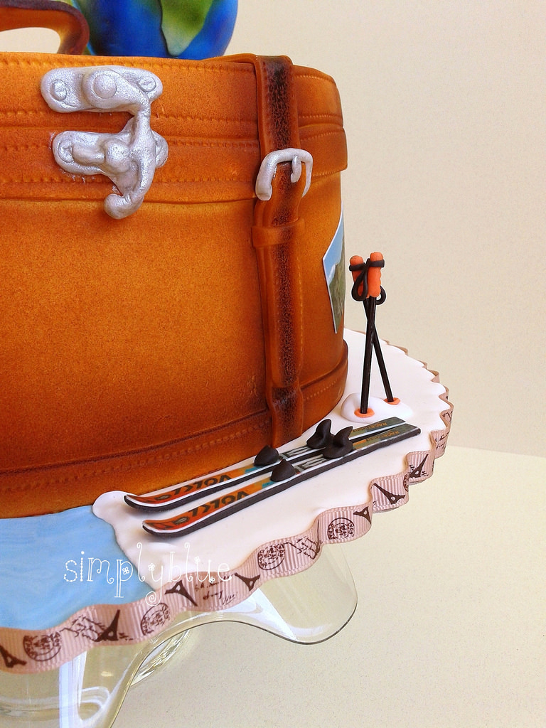suitcase travels cake