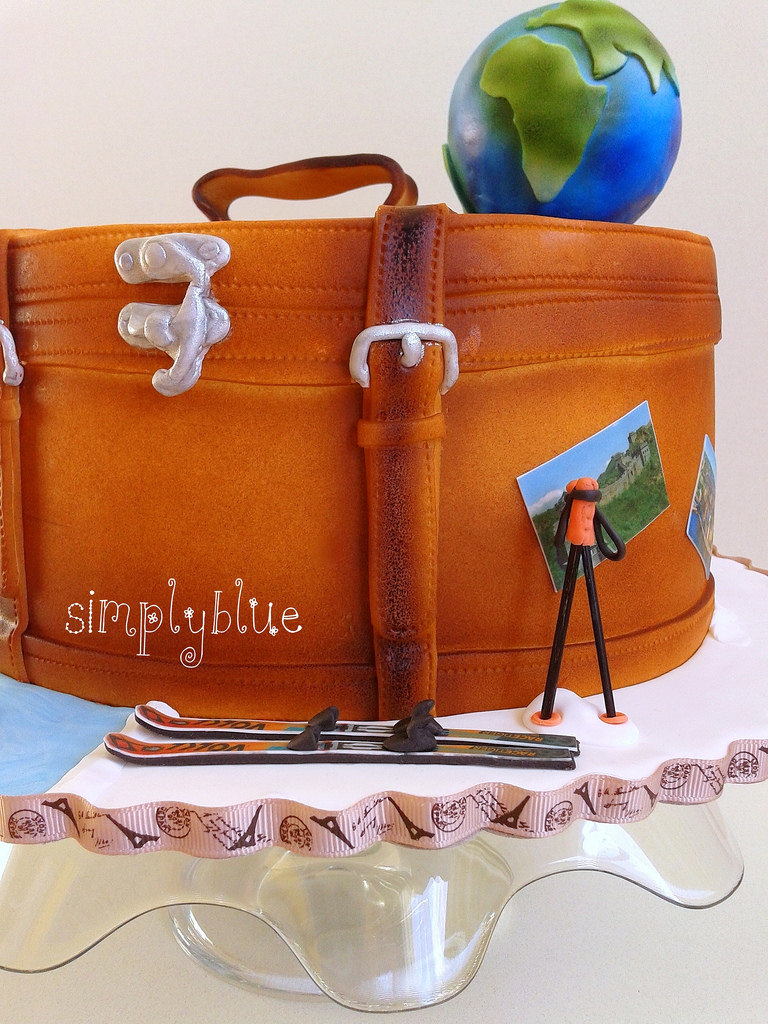 suitcase travels cake