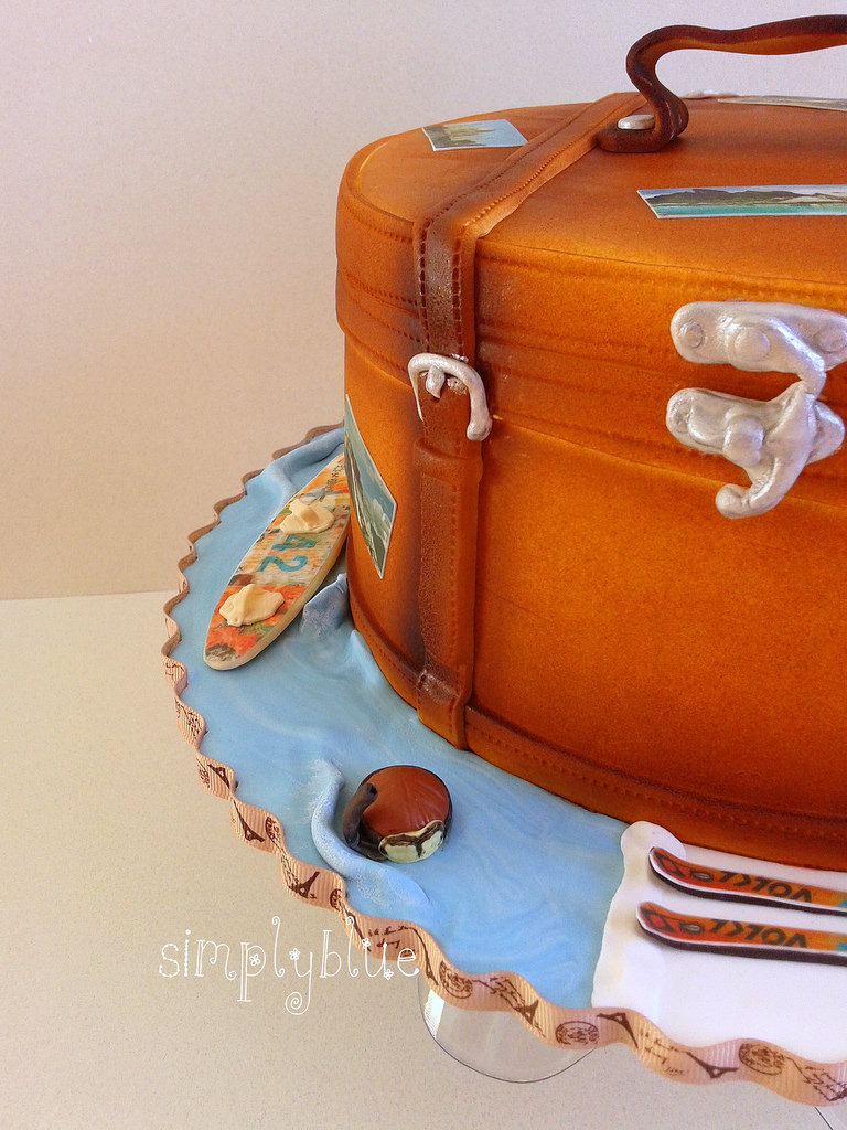 suitcase travels cake