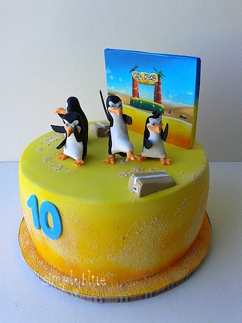 Penguins of Madagascar cake