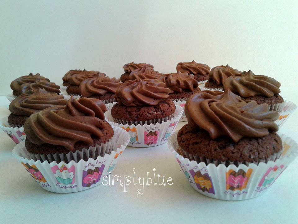 chocolate cupcakes