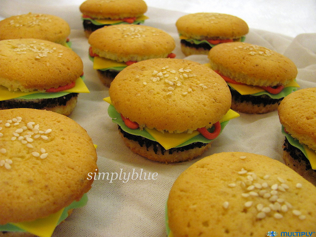hamburger cupcakes