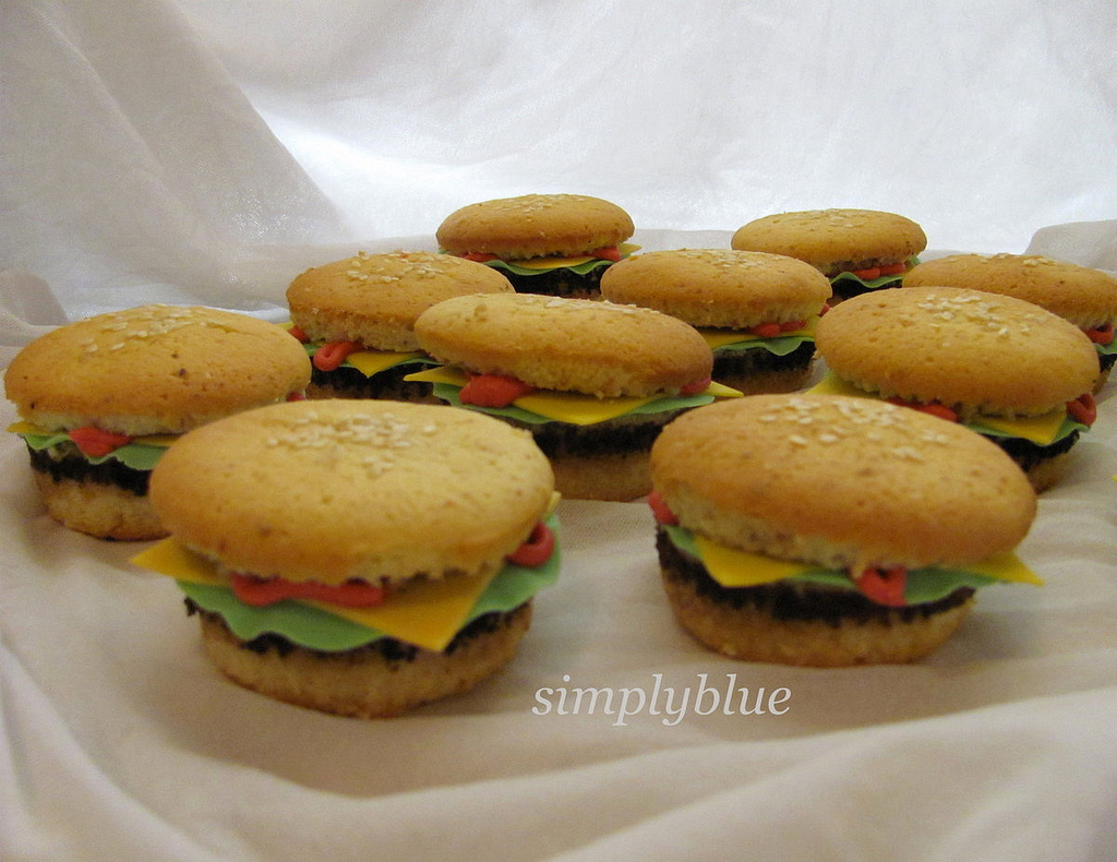 hamburger cupcakes