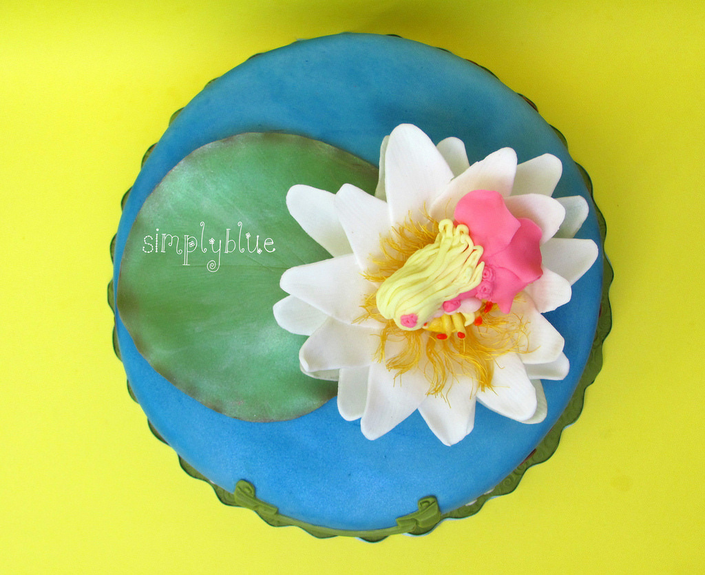 Thumbelina cake