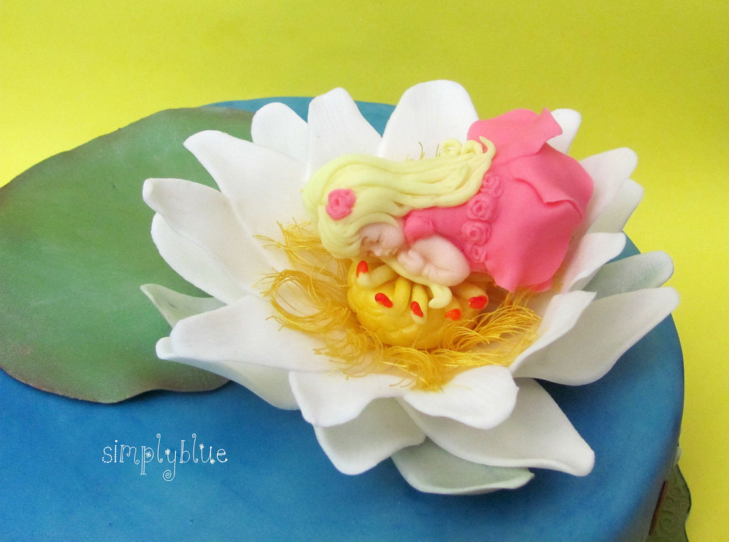 Thumbelina cake