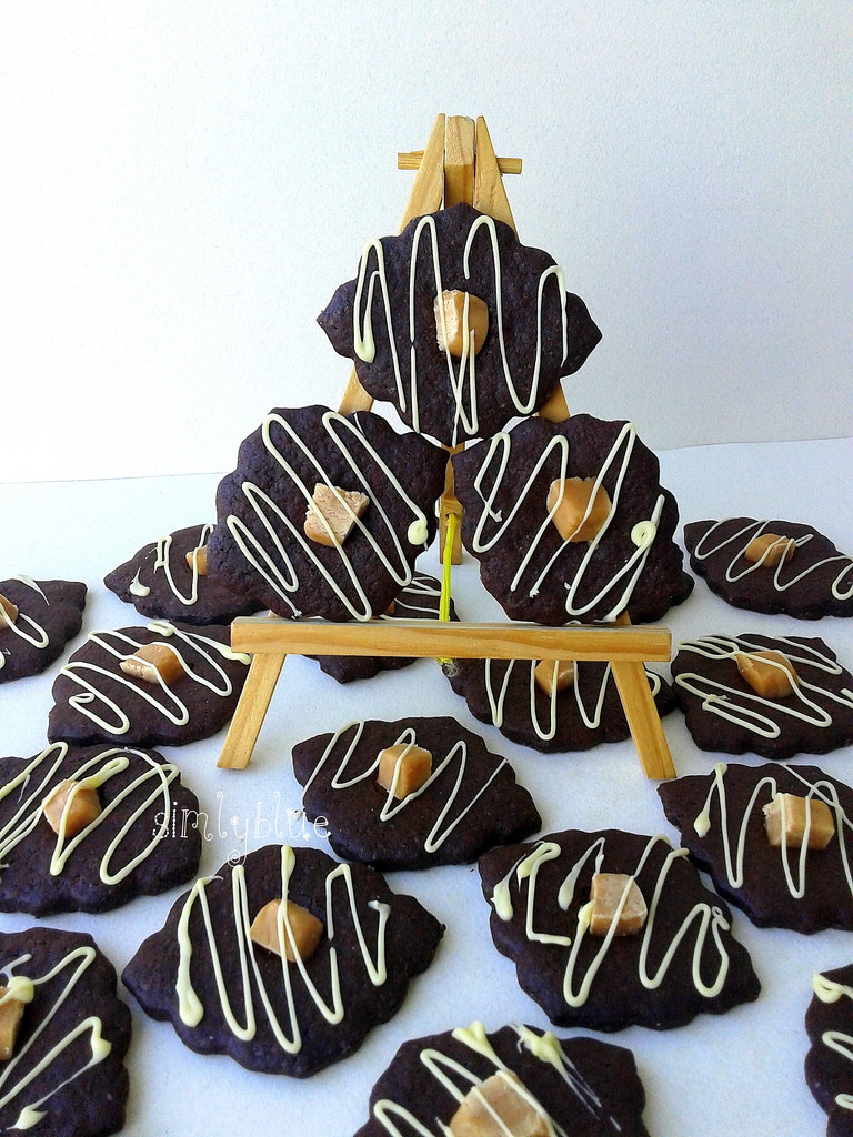 brownies cookies with caramel