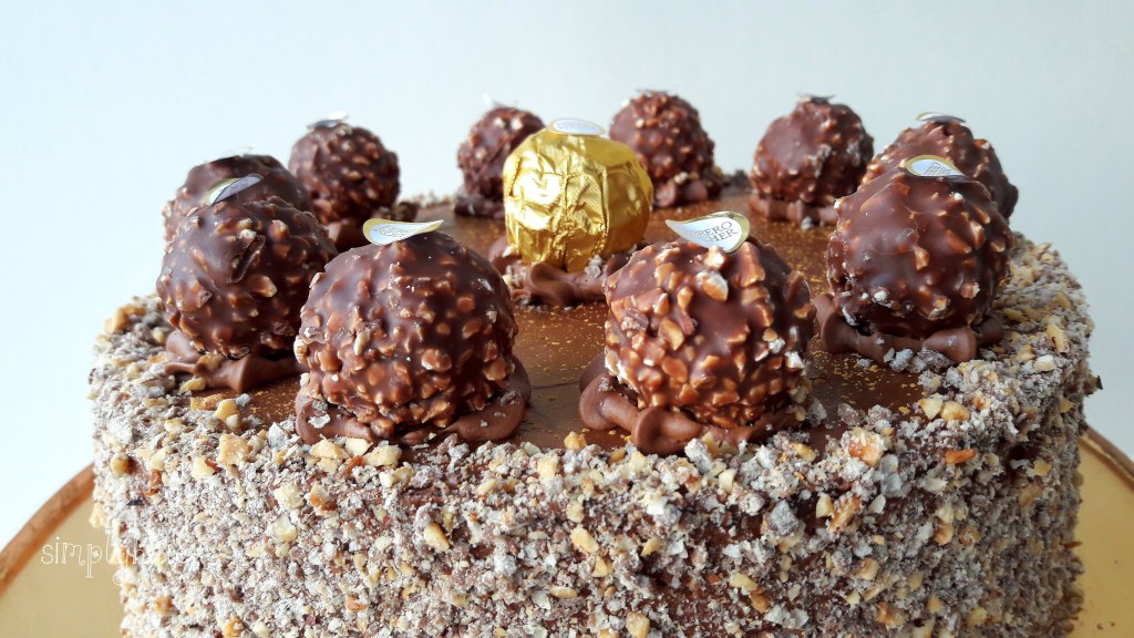 Ferrero rocher cake