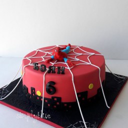Спайдърмен торта