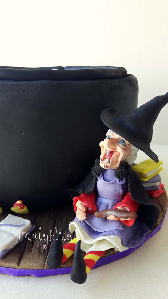 Witch cake