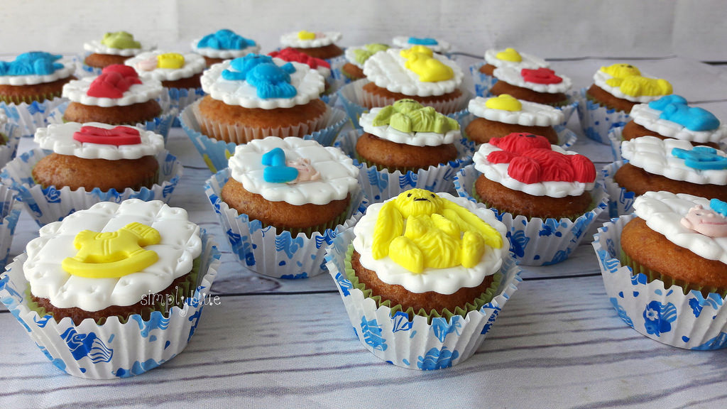 baby boy cupcakes