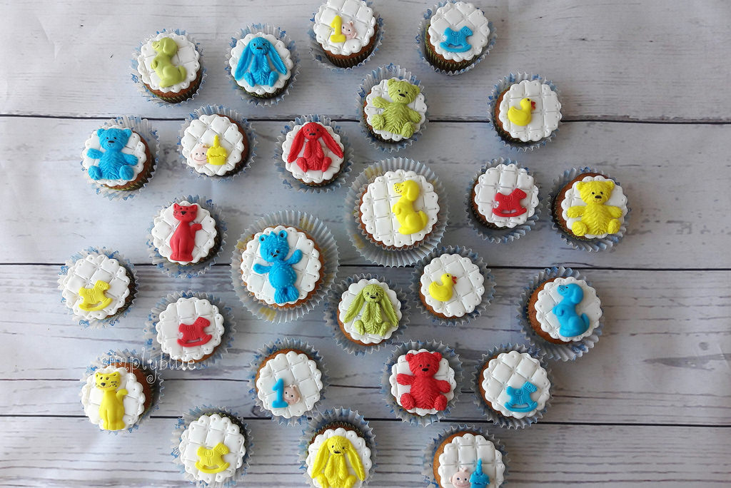 baby boy cupcakes