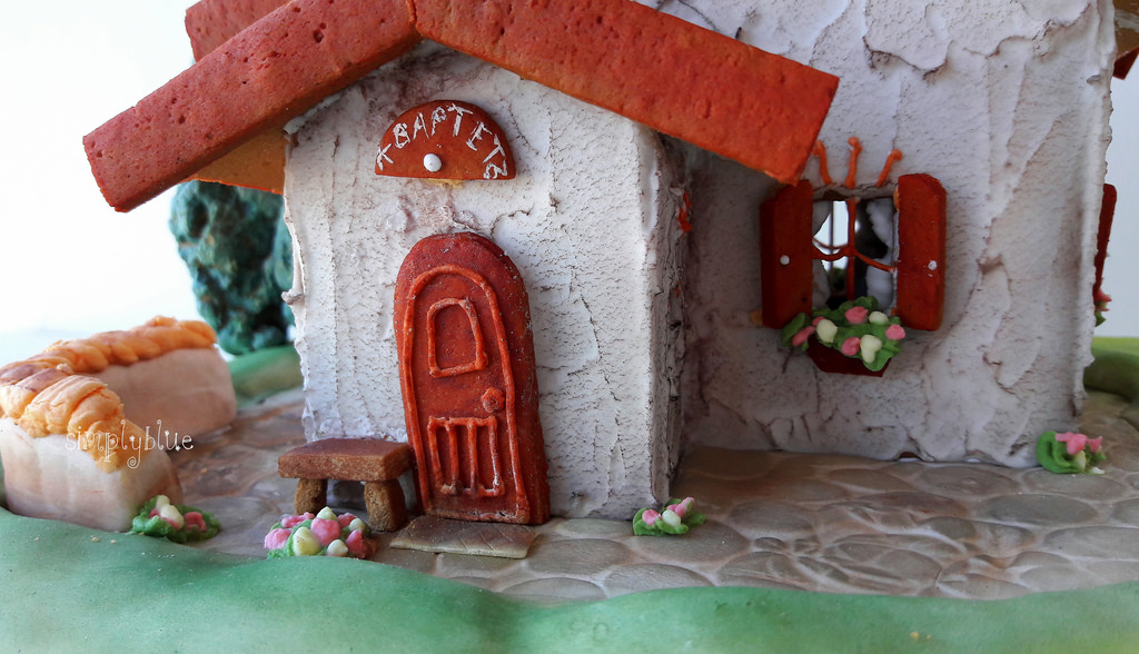 Sugar decoration with Royal Ising