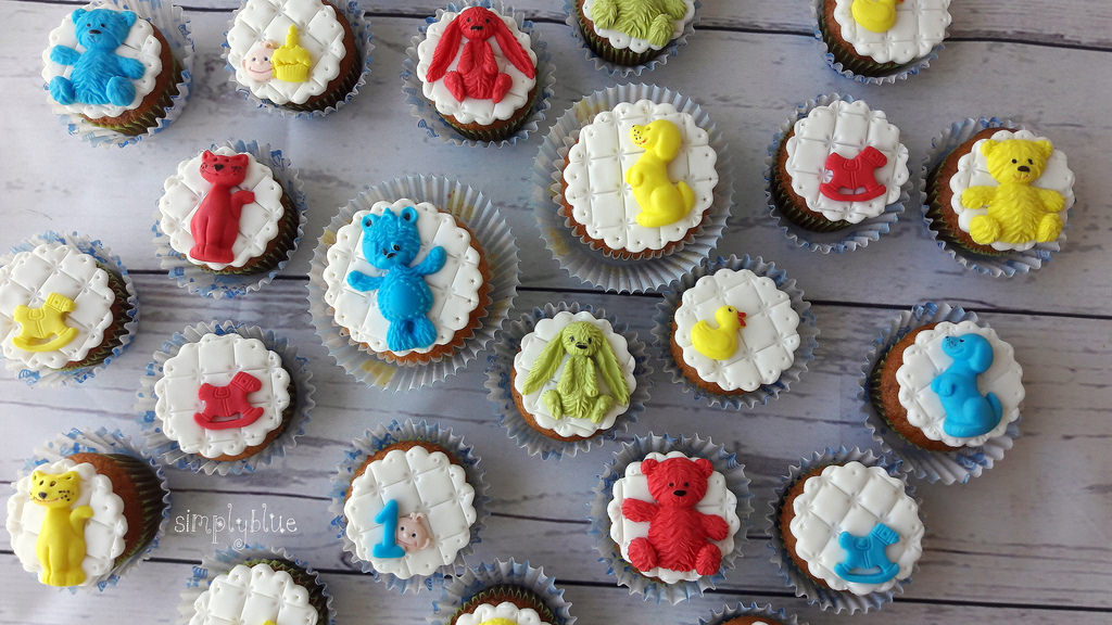 baby boy cupcakes