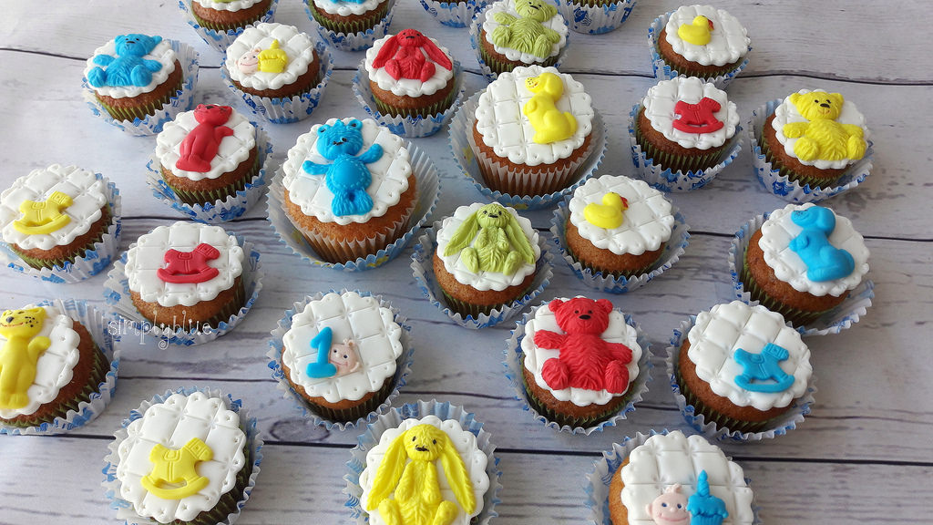 baby boy cupcakes